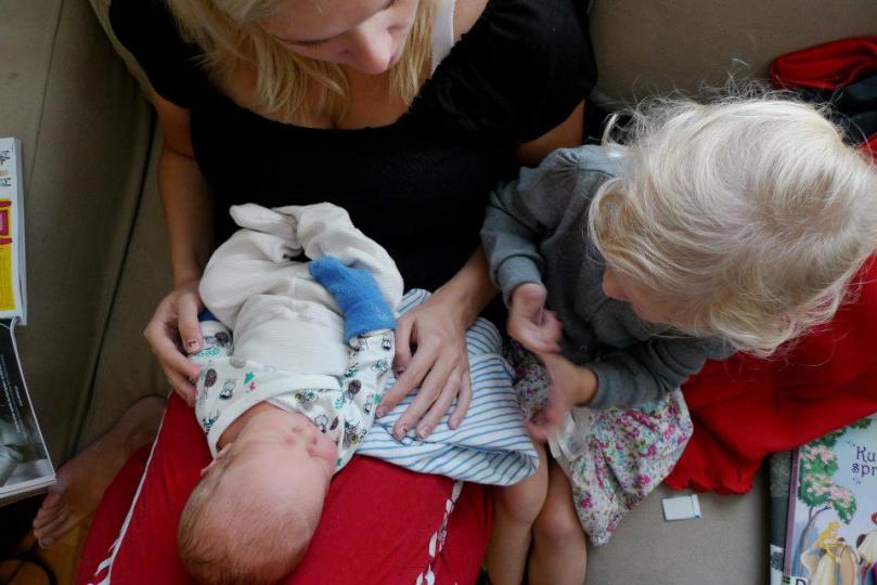 72179_10151171958873881_1858541676_n