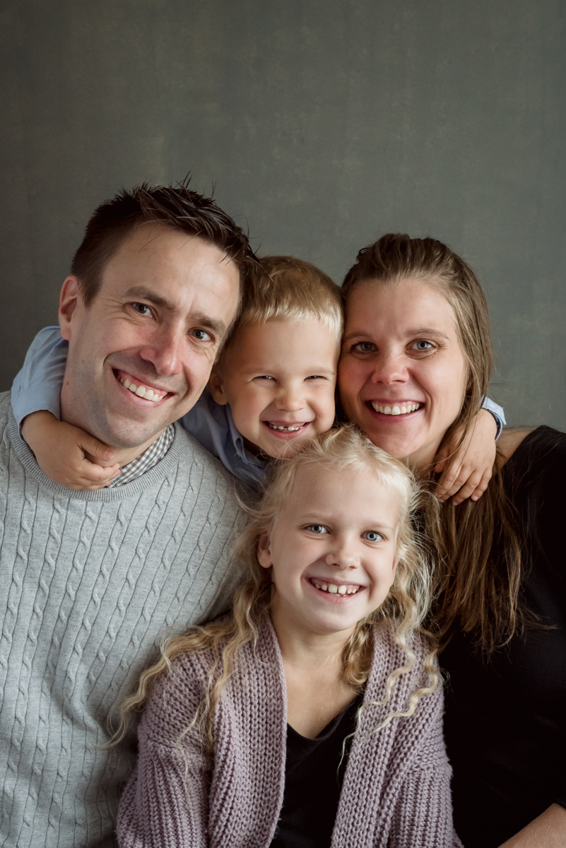 kass-family-portraits-by-kavilo-photography-4